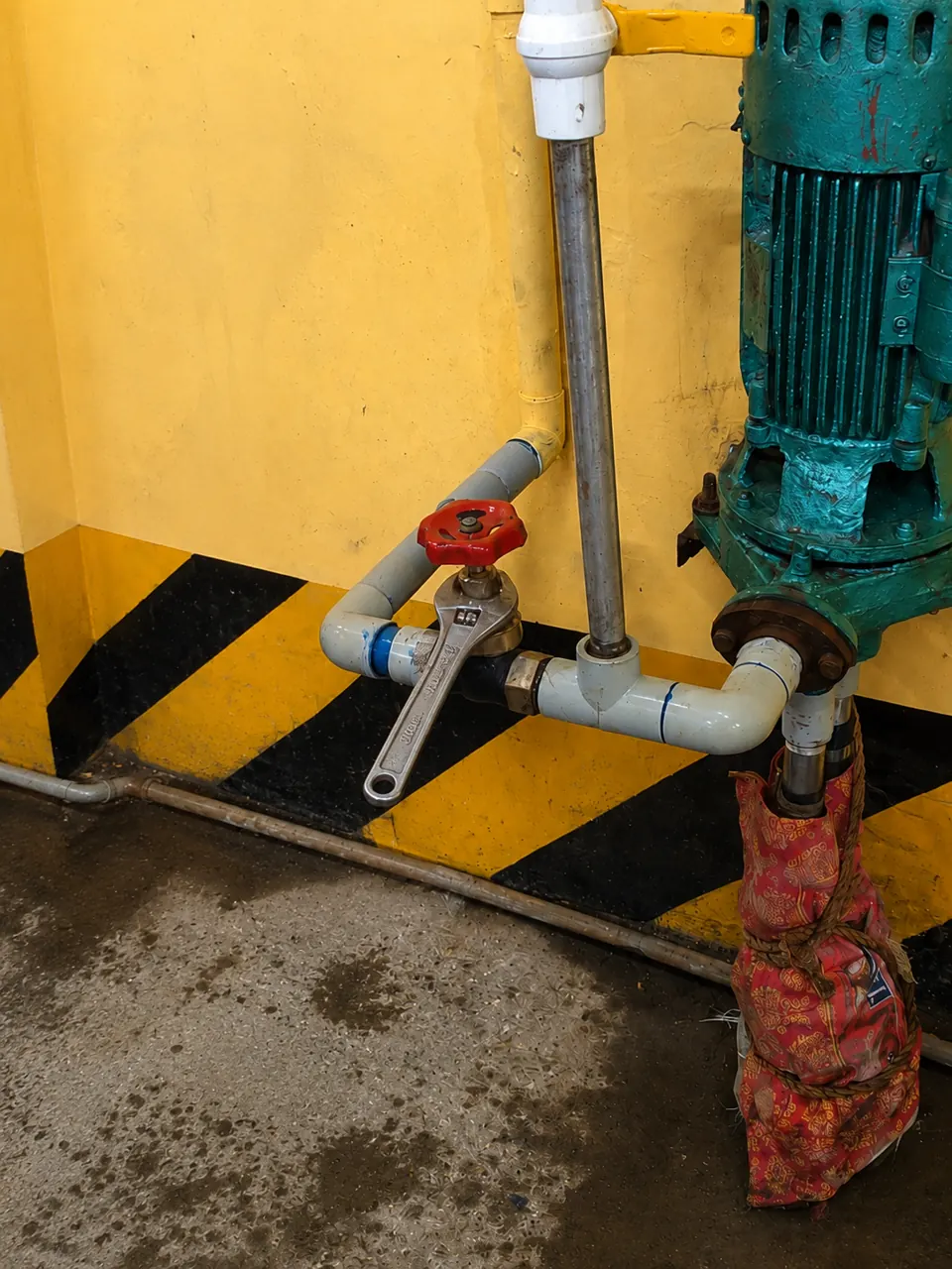 Borewell & Pumps · 2
